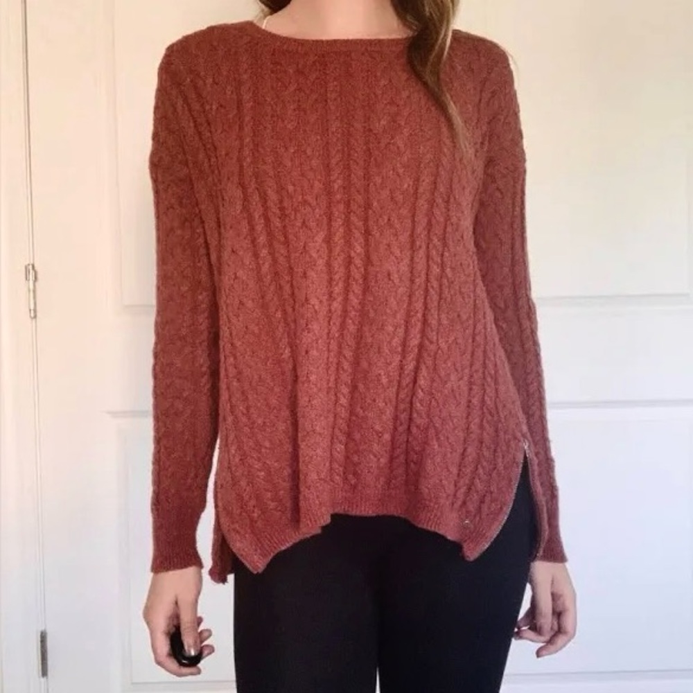 American Eagle Women's Cable Knit Sweater Rust Size Small Functional Side Zipper - Picture 4 of 4